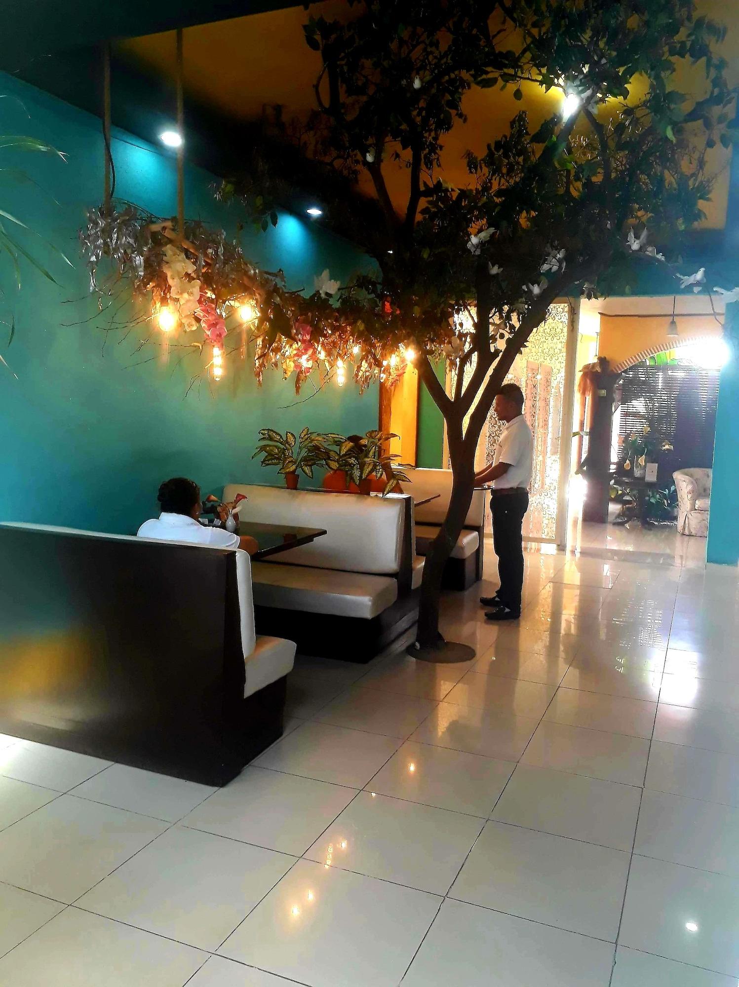 Hotel Aloha Манагуа Екстериор снимка
